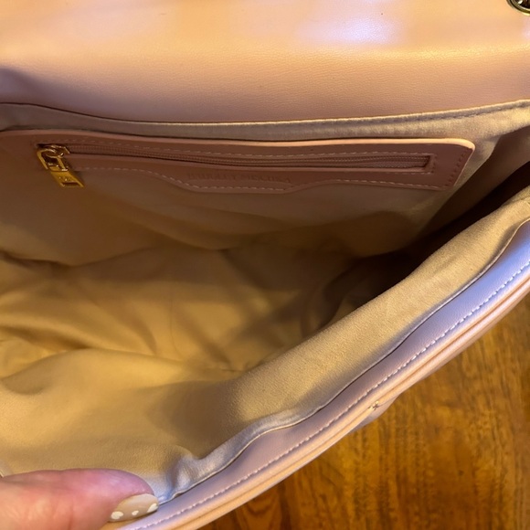 Badgley Mischka Blush Quilted Bag Letter Lock NWT!! - Picture 5 of 15